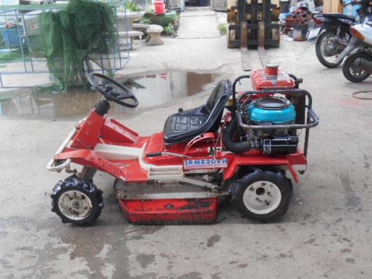 รถตัดหญ้า SATO SRM820VH 14 แรง พร้อมใช้งาน รถตัดหญ้า SATO SRM820VH 14 แรง พร้อมใช้งาน