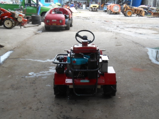 รถตัดหญ้า SATO SRM820VH 14 แรง พร้อมใช้งาน รถตัดหญ้า SATO SRM820VH 14 แรง พร้อมใช้งาน