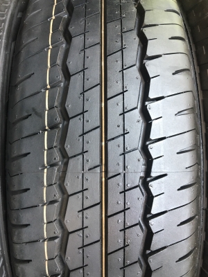 ยางใหม่ป้ายแดง Dunlop 215-70-16 ปลายปี 17 ตุ่มเส้นสีชัดๆทุกเส้น