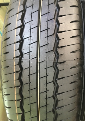 ยางใหม่ป้ายแดง Dunlop 215-70-16 ปลายปี 17 ตุ่มเส้นสีชัดๆทุกเส้น