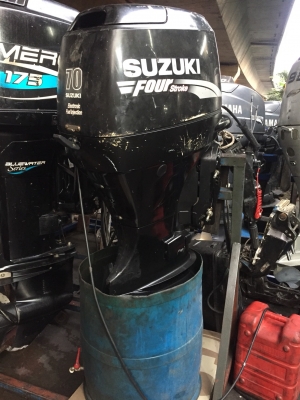 ขายเครื่องsuzuki 70fourstroke หัวฉีด หาง21&quot;