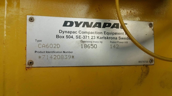 รถบด CA602D DYNAPAC รถบด CA602D DYNAPAC