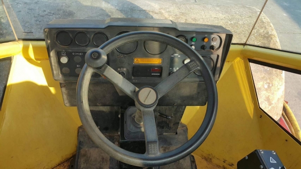 รถบด CA602D DYNAPAC รถบด CA602D DYNAPAC