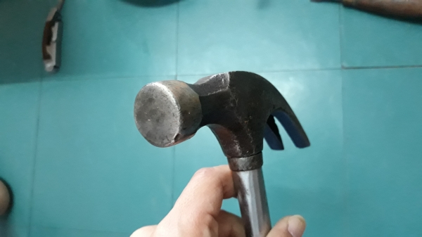 ขายค้อนSTANLEY 16 OZ. MADE IN USA. ด้ามเหล็ก งานเก่ามือสอง ขายค้อนSTANLEY 16 OZ. MADE IN USA. ด้ามเหล็ก งานเก่ามือสอง