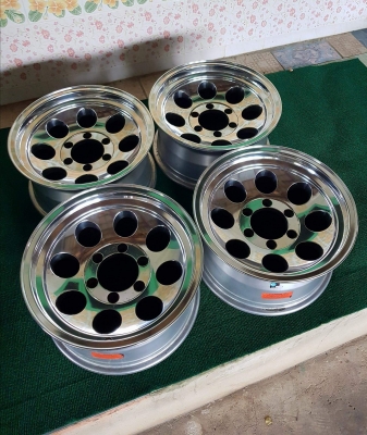 ขายล้อ MICKEY THOMPSON แท้ ขอบ 16