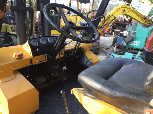 komatsu fd35-2 สภาพดีเก่าญี่ปุ่น มีใบอินวอยไม่เคยใช้ในไทย komatsu fd35-2 สภาพดีเก่าญี่ปุ่น มีใบอินวอยไม่เคยใช้ในไทย