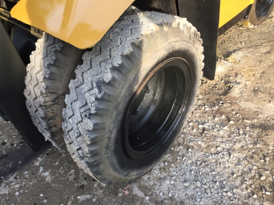 komatsu fd35-2 สภาพดีเก่าญี่ปุ่น มีใบอินวอยไม่เคยใช้ในไทย komatsu fd35-2 สภาพดีเก่าญี่ปุ่น มีใบอินวอยไม่เคยใช้ในไทย