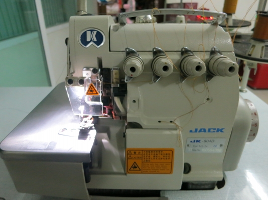 ลดราคา-จักรโพ้ง 4 เส้น ไดเร็ค JACK JK-804D มือสอง สภาพใหม่มาก พร้อมใช้งาน