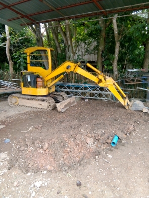ขายแบคโฮ KOMATSU pc12UU-2