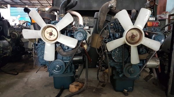 เครื่องยนต์ดีเซล kubota 3สูบ d1005 23แรงม้า สภาพสวย นำเข้าจากญี่ปุ่น ติดง่าย เครื่องแน่น ประหยัดน้ำมัน ไม่เคยใช้งานในไทย