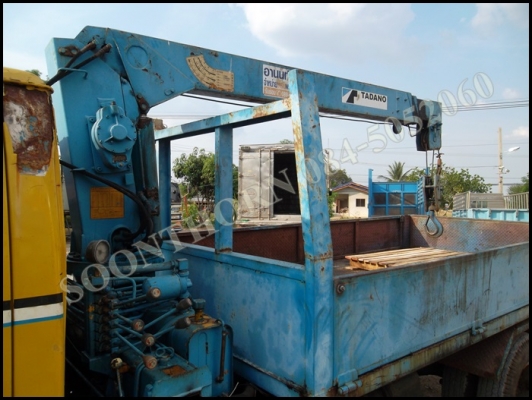 ขายด่วน รถบรรทุก 6 ล้อ ISUZU พร้อมเครน TADANO 2.5 ตัน 3 ปลอก พร้อมใช้งาน ราคาสุดคุ้ม