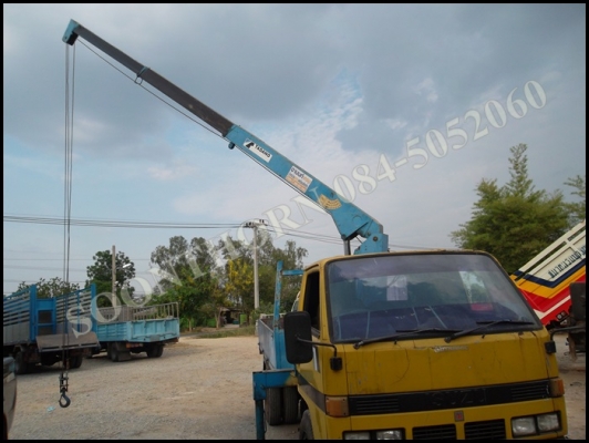 ขายด่วน รถบรรทุก 6 ล้อ ISUZU พร้อมเครน TADANO 2.5 ตัน 3 ปลอก พร้อมใช้งาน ราคาสุดคุ้ม