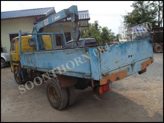 ขายด่วน รถบรรทุก 6 ล้อ ISUZU พร้อมเครน TADANO 2.5 ตัน 3 ปลอก พร้อมใช้งาน ราคาสุดคุ้ม