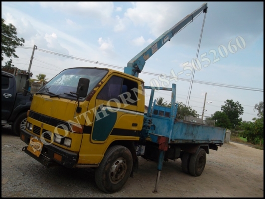 ขายด่วน รถบรรทุก 6 ล้อ ISUZU พร้อมเครน TADANO 2.5 ตัน 3 ปลอก พร้อมใช้งาน ราคาสุดคุ้ม