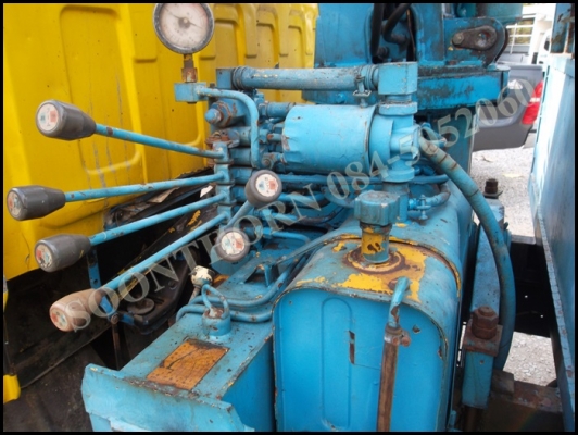 ขายด่วน รถบรรทุก 6 ล้อ ISUZU พร้อมเครน TADANO 2.5 ตัน 3 ปลอก พร้อมใช้งาน ราคาสุดคุ้ม