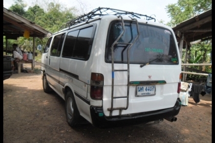 รถตู้หัวจรวด สวยสวยจริงๆ ติดแก๊สLP