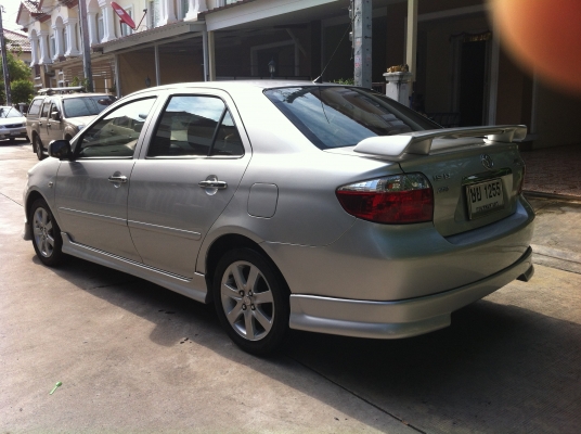 VIOS 1.5 S (ABS +AIRBAG) ปี 2004 เกียร์ออโต้รถบ้านเจ้าของขายเอง(มีรถหลายคันไม่มีที่จอด)