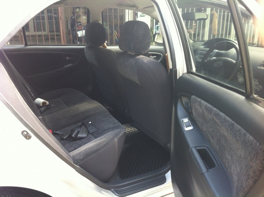 VIOS 1.5 S (ABS +AIRBAG) ปี 2004 เกียร์ออโต้รถบ้านเจ้าของขายเอง(มีรถหลายคันไม่มีที่จอด)