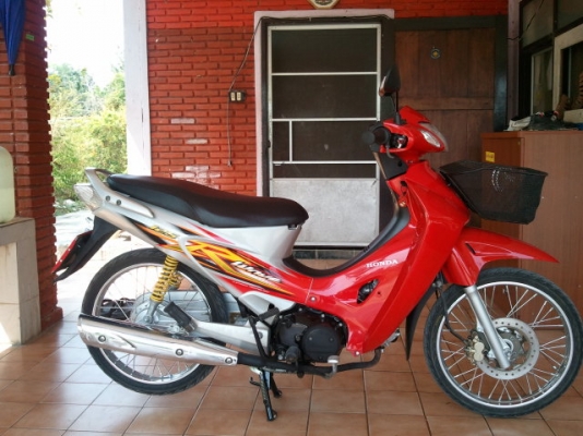 ธารนนทบุรี//ขายhonda wave125r ปี48 สวยเดิม ราคา18,000บาท ทะเบียนพร้อมโอนค่ะ