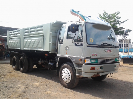 มาแล้วครับ HINO FM 1M 220 Hp ดัมพ์สามมิตรลอนเฉียงงามมากๆครับ