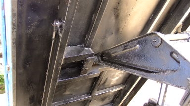 ขาย นิสสัน ดั้ม เครื่อง 2700 ccแรง ประกันวิริยะ