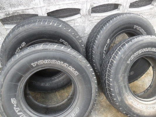 ยาง YOKOHAMA 31*10.50R15 สวยๆ 4 เส้น ยาง YOKOHAMA 31*10.50R15 สวยๆ 4 เส้น
