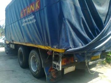 ขายด่วน Mitsubishi FN517 serial 5000 เพลาเดียว ยางเต็ม แชสซีสวย กระบะไม้ครับ