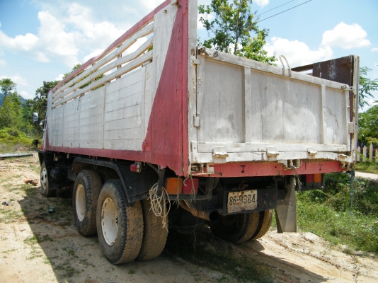 สิบล้อดั้มพ์ 175