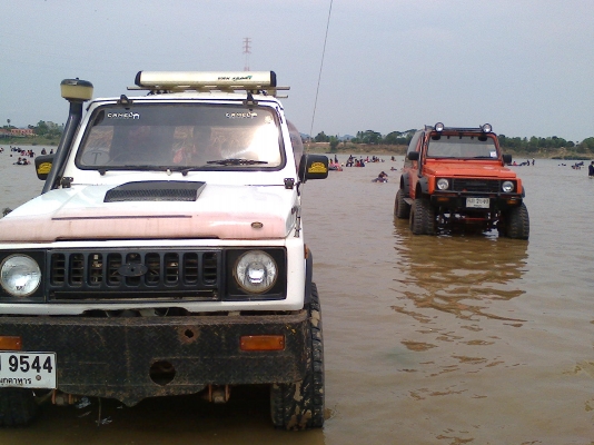 ใครอยากมีความสุข เชิญทางนี้ครับ ตู้ปลา เทิรนเพลา ยาง 33 เพลาหน้าฟรีล็อค เพาเวอร์ กินแก้สถังใหญ่ ใครอยากมีความสุข เชิญทางนี้ครับ ตู้ปลา เทิรนเพลา ยาง 33 เพลาหน้าฟรีล็อค เพาเวอร์ กินแก้สถังใหญ่