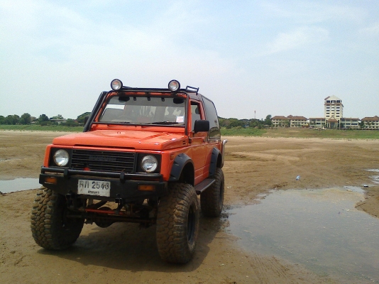 ใครอยากมีความสุข เชิญทางนี้ครับ ตู้ปลา เทิรนเพลา ยาง 33 เพลาหน้าฟรีล็อค เพาเวอร์ กินแก้สถังใหญ่ ใครอยากมีความสุข เชิญทางนี้ครับ ตู้ปลา เทิรนเพลา ยาง 33 เพลาหน้าฟรีล็อค เพาเวอร์ กินแก้สถังใหญ่