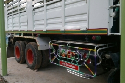 10ล้อดั้ม HINO MEGA260ปี49 ดั้มเหล็กสหมิตร ยางใหม่ 10ล้อดั้ม HINO MEGA260ปี49 ดั้มเหล็กสหมิตร ยางใหม่