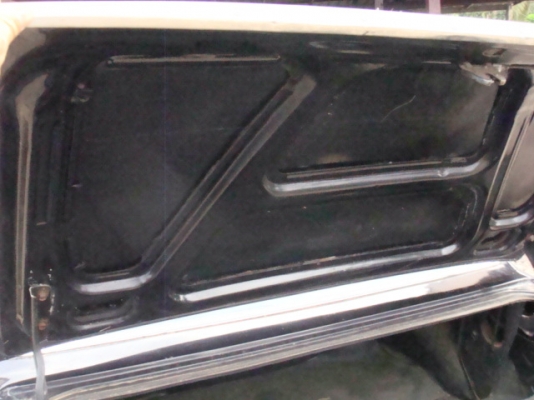 โตโยต้า คราวน์ปลากะโฮ้ เครื่องดีเซลRD28 สภาพดีมากขับขี่ดี โตโยต้า คราวน์ปลากะโฮ้ เครื่องดีเซลRD28 สภาพดีมากขับขี่ดี