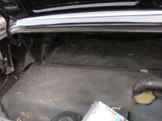 โตโยต้า คราวน์ปลากะโฮ้ เครื่องดีเซลRD28 สภาพดีมากขับขี่ดี โตโยต้า คราวน์ปลากะโฮ้ เครื่องดีเซลRD28 สภาพดีมากขับขี่ดี