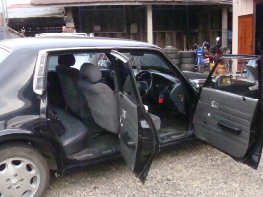 โตโยต้า คราวน์ปลากะโฮ้ เครื่องดีเซลRD28 สภาพดีมากขับขี่ดี โตโยต้า คราวน์ปลากะโฮ้ เครื่องดีเซลRD28 สภาพดีมากขับขี่ดี