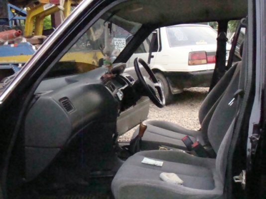 โตโยต้า คราวน์ปลากะโฮ้ เครื่องดีเซลRD28 สภาพดีมากขับขี่ดี โตโยต้า คราวน์ปลากะโฮ้ เครื่องดีเซลRD28 สภาพดีมากขับขี่ดี