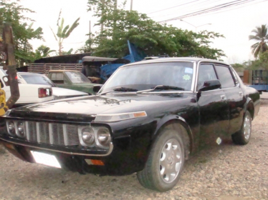 โตโยต้า คราวน์ปลากะโฮ้ เครื่องดีเซลRD28 สภาพดีมากขับขี่ดี โตโยต้า คราวน์ปลากะโฮ้ เครื่องดีเซลRD28 สภาพดีมากขับขี่ดี