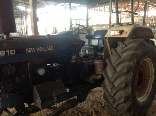 ขายรถไถ ford 6610 พร้อมใบมีดดันหน้า ผาน 7 คอม้าใหญ่