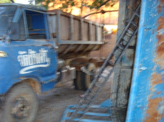 ไดฮัทสุ ดั้ม 6 ล้อ 3 คิว เครื่องดีแต่จอดทิ้งไว้5เดือนแล้วไม่มีเล่ม ไดฮัทสุ ดั้ม 6 ล้อ 3 คิว เครื่องดีแต่จอดทิ้งไว้5เดือนแล้วไม่มีเล่ม