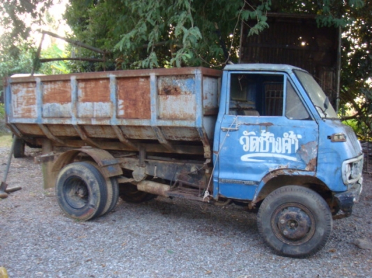 ไดฮัทสุ ดั้ม 6 ล้อ 3 คิว เครื่องดีแต่จอดทิ้งไว้5เดือนแล้วไม่มีเล่ม