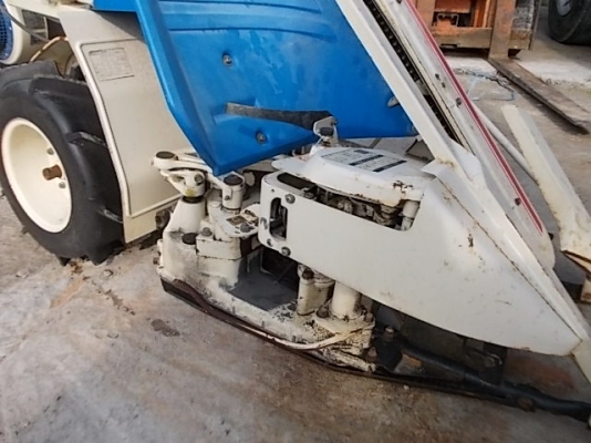 รหัส:12000858รถเกี่ยวข้าวเดินตามใช้เครื่องKF34Gขนาด2.3PS.คล่องตัวสภาพสวย