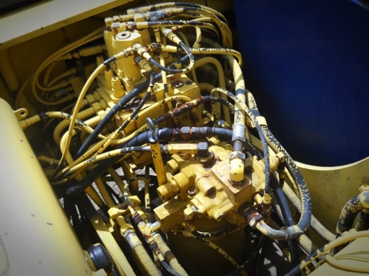 รถเก่านอก sk-120-1 สนใจโทร 082-7211671 อี๊ด สองห้อง