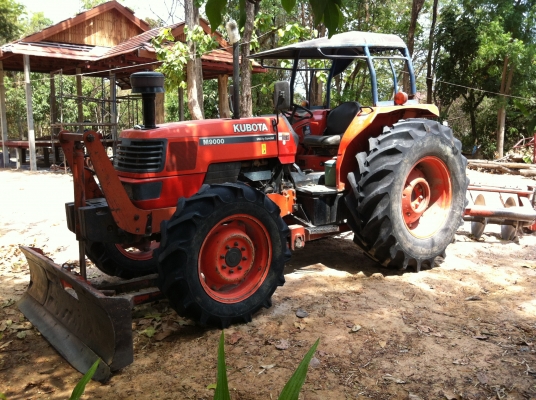 ขายรถไถKUBOTA M9000 อุปกรณ์กรครบพร้อมใช้งาน ขายรถไถKUBOTA M9000 อุปกรณ์กรครบพร้อมใช้งาน