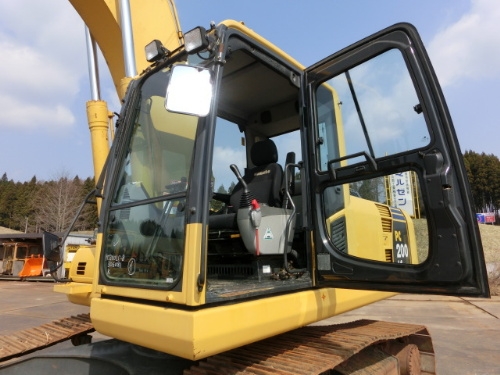 Komatsu PC 200LC-8 2006 YR 3002 HR From japan Komatsu PC 200LC-8 2006 YR 3002 HR From japan