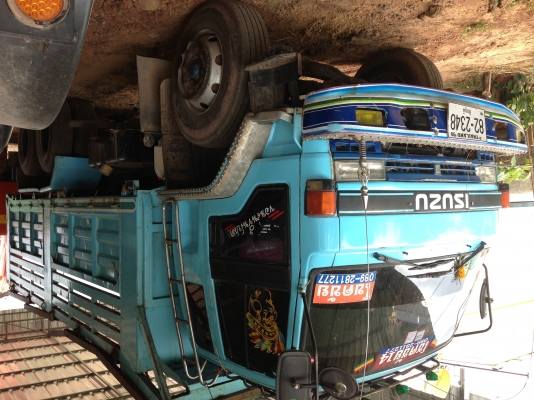 ขายรถบรรทุก ISUZU ROCKY 210  ลูกพ่วง3เพลา