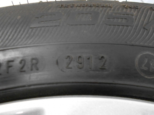 ขายล้อแม็ก New Honda Civic ขอบ 16 พร้อมยางปี 12 // เทิร์นได้-ใส่ฟรีค่ะ