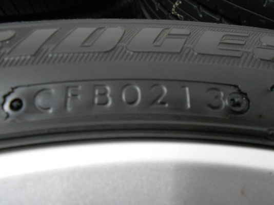 ขายล้อแม็ก Honda jazz รุ่นท็อป ขอบ 16 พร้อมยางป้ายแดงปี 13/เทิร์นได้-ใส่ฟรีค่ะ