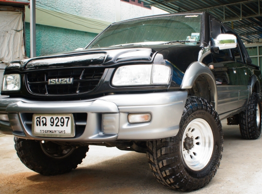 ขาย isuzu dragon power 3.0  LS turbo 4 wd ปี02