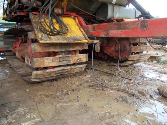 เพื่อนฝากประกาศครับ  ขายชุดตัวเดินรถเกี่ยวข้าวศักดิ์พัฒนา อยู่ จ.สุรินทร์