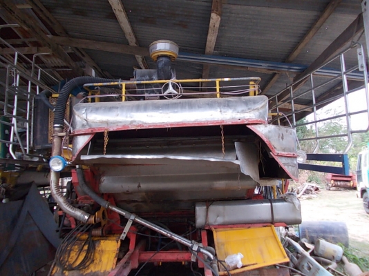 ขายชุดบนรถเกี่ยวข้าวศักดิ์พัฒนา อยู่ จ.สุรินทร์