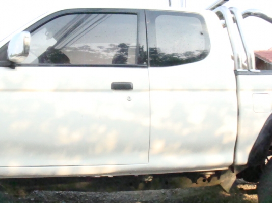 สตราด้า โฟว์วีล ปี41 ภาษีเต็ม เอกสารพร้อมโอนรถอยู่จังหวัดน่าน